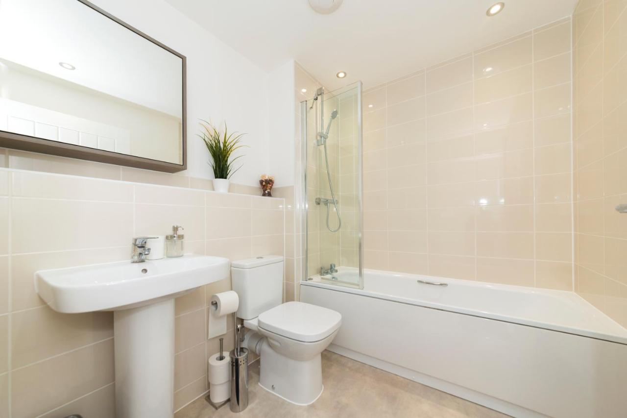 Greenfield Modern 3Br Home - Southcote Lane , Reading Kültér fotó