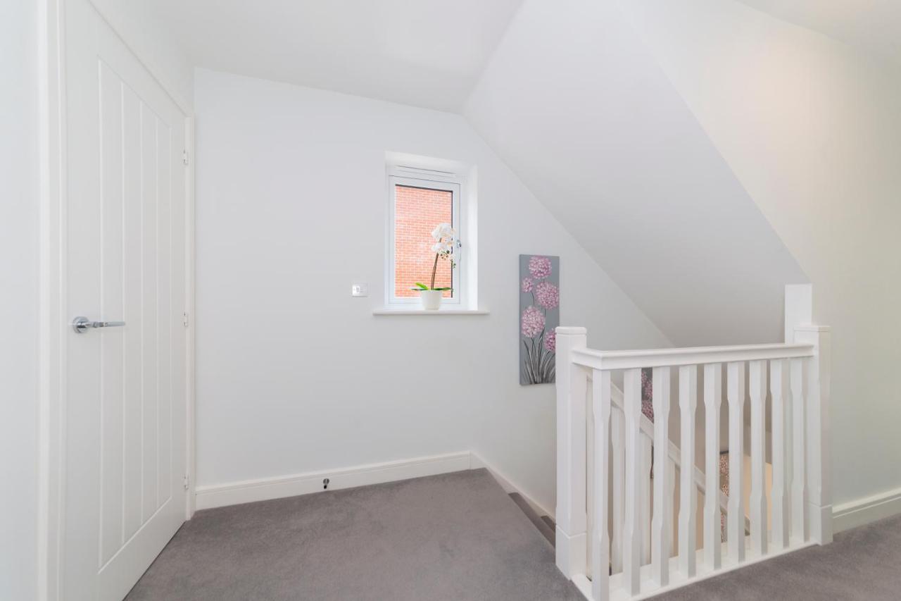 Greenfield Modern 3Br Home - Southcote Lane , Reading Kültér fotó