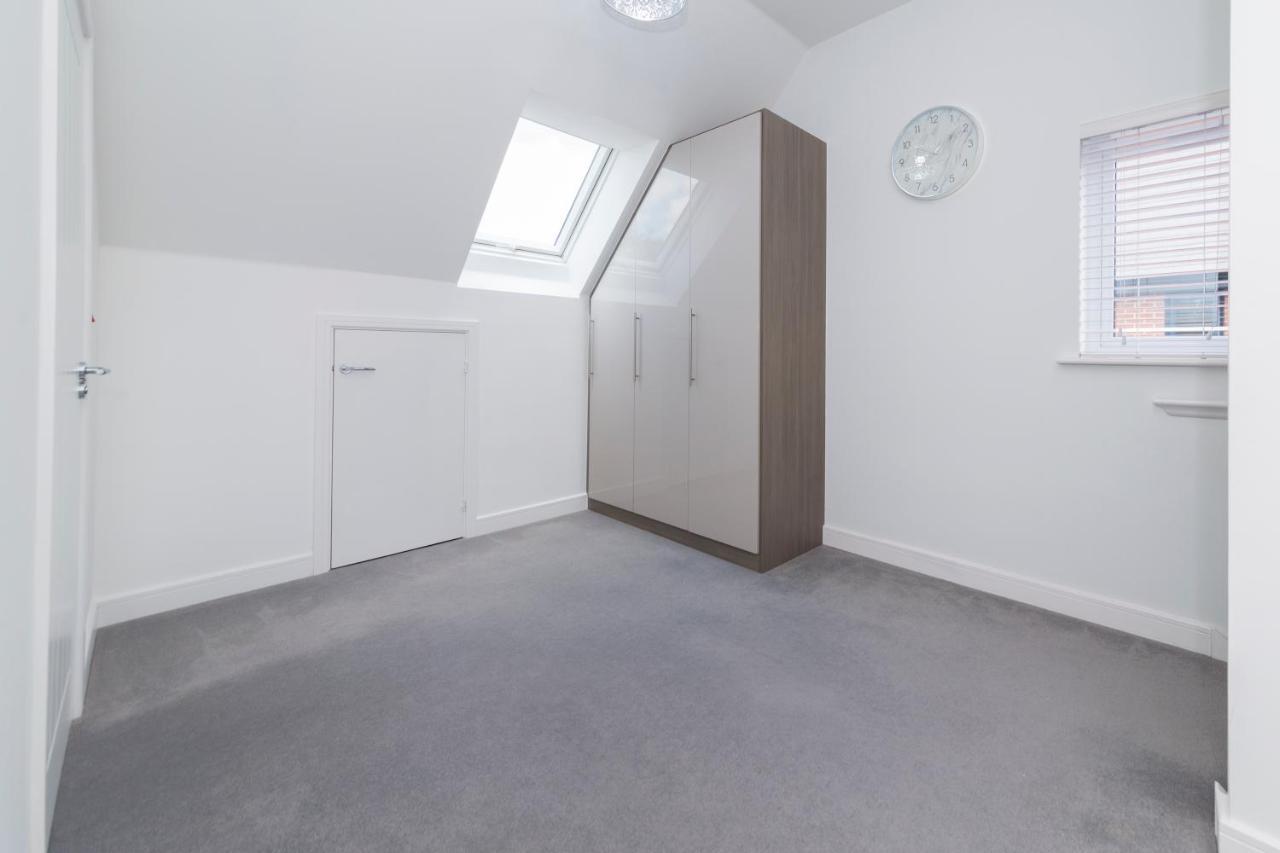 Greenfield Modern 3Br Home - Southcote Lane , Reading Kültér fotó